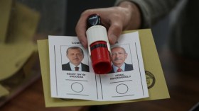 الأتراك يختارون رئيسهم.. تواصل التصويت في الجولة الثانية   