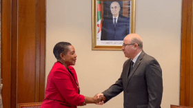 الوزير الأول يستقبل رئيسة الجمعية الوطنية لزامبيا