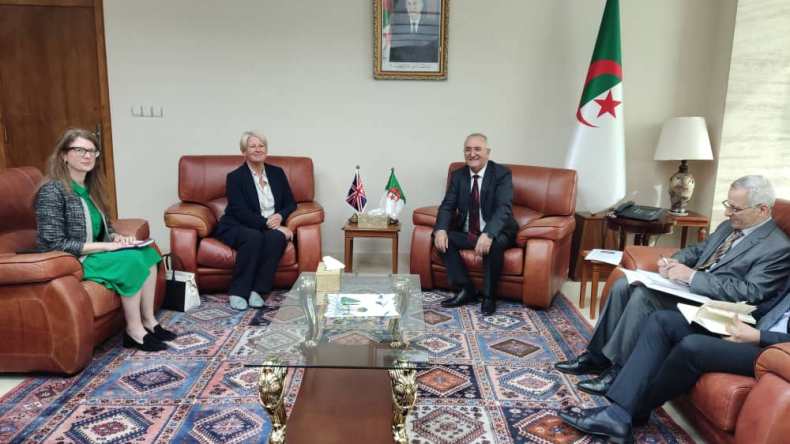 المؤسسات البريطانية مدعوة للحضور بقوة في السوق الجزائرية