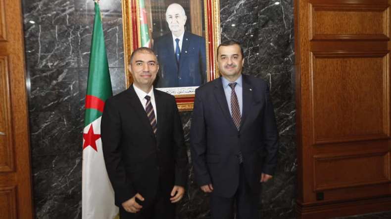 عرقاب يُنصب رئيسا جديدا لديوان الوزارة