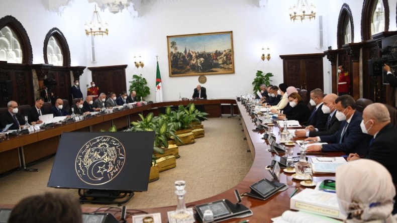 التقلبات الجوية والتدابير المتخذة على طاولة مجلس الوزراء