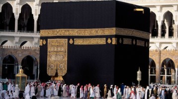 رحلة الحج مع والدتي (1988م)… فيض  المشاعر وروعة المواقف في أطهر بقاع المعمورة