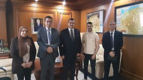 هكذا هنأ وزير الطاقة موظفاً في وزارته بعد نيله شهادة الماستر (صور)