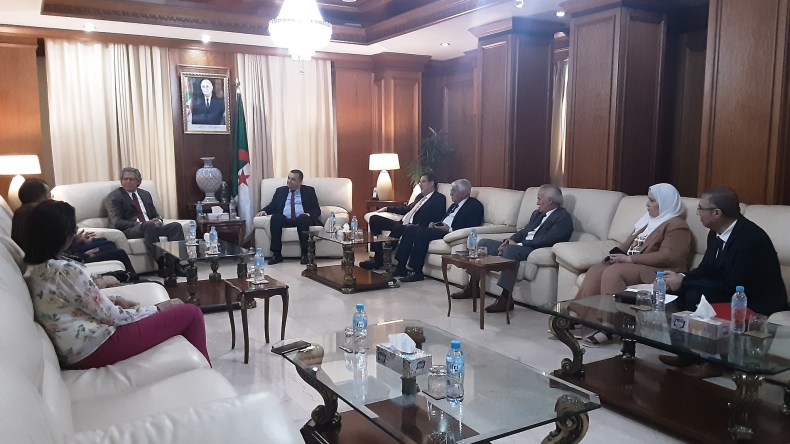 وزير الطاقة يستعرض علاقات التعاون مع “ميدريغ”