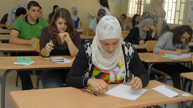 بداية موفقة للأدبيين.. إنقاذ المتأخرين وقاعات شبه فارغة للأحرار