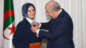 كلمات مؤثرة للسفيرة التركية لدى انتهاء مهامها بالجزائر (فيديو)