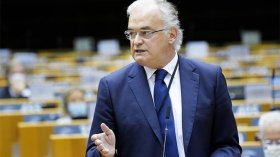 علاقات جيدة مع الجزائر وموقف تقليدي تجاه الصحراء الغربية