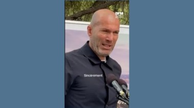 Zidane en larmes devant des enfants malades du cancer (VIDEO)