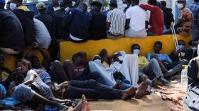 الاتحاد الأوروبي يدفع المليارات للعصابات المسلحة في إفريقيا