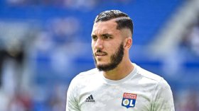 لاعب مُغترب يُثير الجدل بِإمكانية تدعيمه صفوف “الخضر”