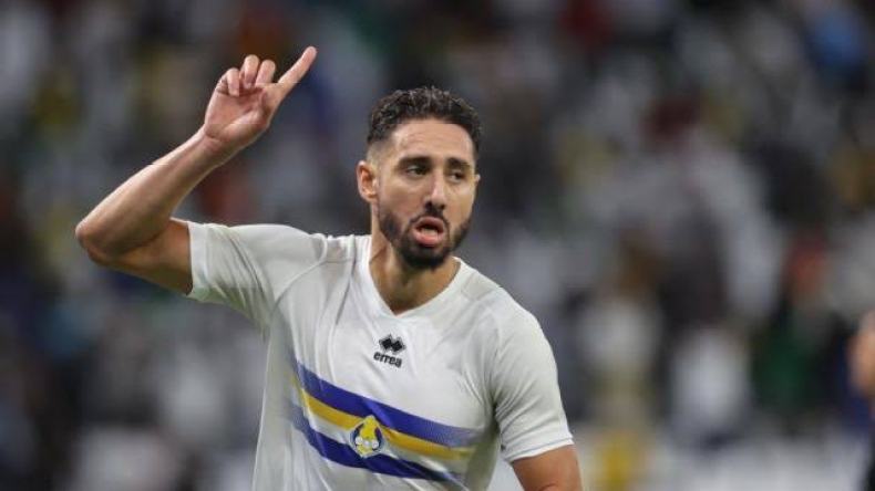 دولي جزائري متهم بمحاولة قتل شقيقته الصغرى!