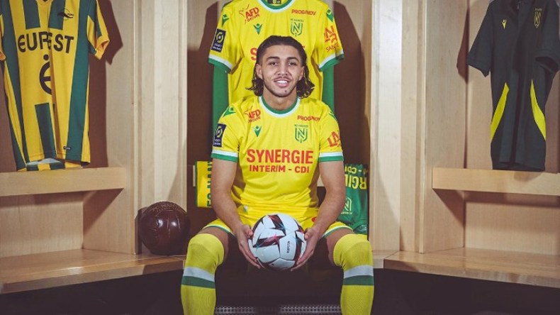 عرض إيطالي ملموس لِجلب حجام