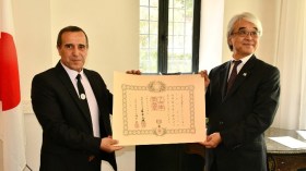 سفير اليابان بِالجزائر يُكرّم رئيس اتحادية الأيكيدو