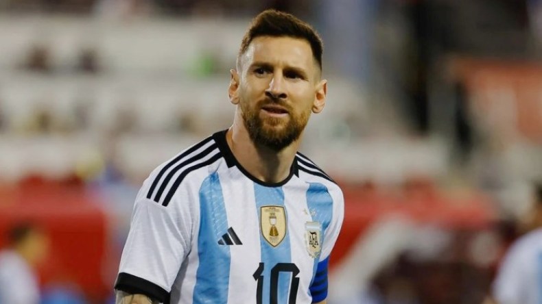 ميسي.. مونديال 2026 وفحوى العقد الجديد