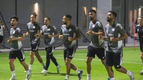 دولي جزائري طالبه مسؤولوه بِالبحث عن فريق جديد