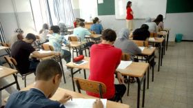 عام حبسا نافذا لامرأتين بتهمة نشر مواضيع البكالوريا