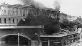 أمناء المكتبة يستذكرون تحدي إعادة تأهيلها