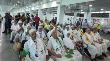 Le 1er groupe de pèlerins algériens quitte le pays à destination des Lieux Saints de l’Islam