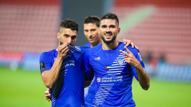 النصر الإماراتي يحتفظ بمهدي عبيد