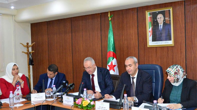 منْح ثلث صفقات الأجانب على الأقل لمناولين جزائريّين!