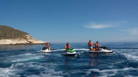 تنظيم حركة الـ”جات سكي” ومنع تواجد الحيوانات الأليفة بالشواطئ