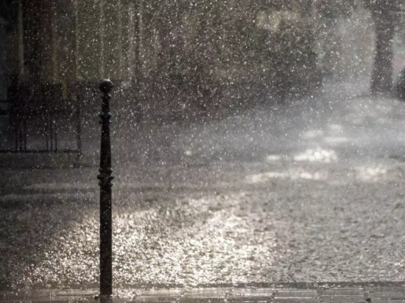 BMS: Des pluies orageuses sur des wilayas du centre et de l’Ouest