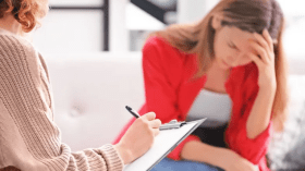 8 علامات تدفعك لزيارة طبيب نفساني على الفور