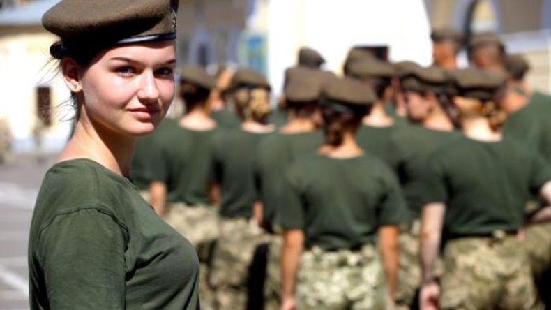 هذا عدد الأوكرانيات المشاركات في العمليات العسكرية ضد روسيا!