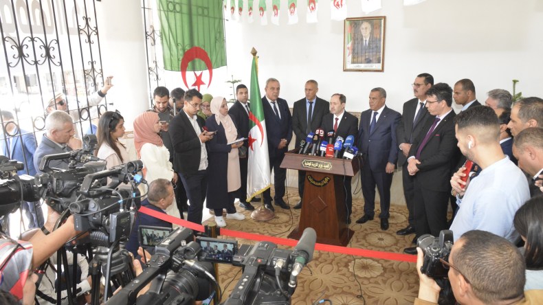 بلعابد يسدي تعليمات بصرف منحة المردودية قبل عيد الأضحى