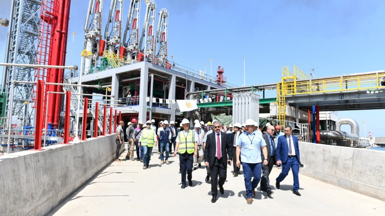 حكار يتفقد مشاريع سوناطراك عبر 3 ولايات وهذا ما وقف عليه