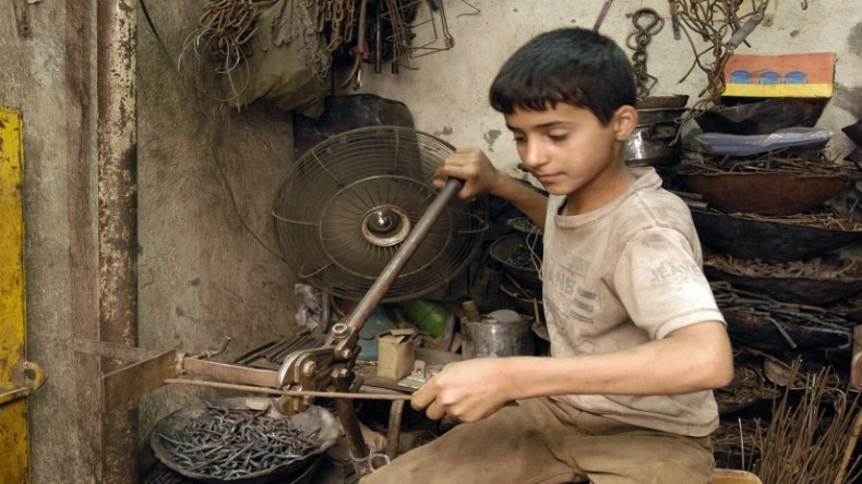 هذه نسبة عمالة الأطفال في الجزائر