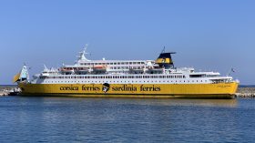 مؤسسة النقل البحري تعلن تعذر كراء سفينة “كاموميلا”