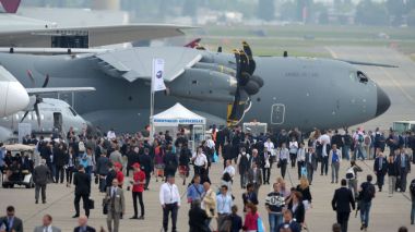 Incident entre des avions militaires français et canadien sur une base aérienne US