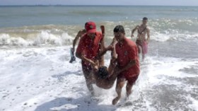 14 حالة غرق في شواطئ 8 ولايات يوم الجمعة