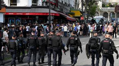 Paris interdit une manifestation contre les violences policières