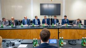 مباحثات برلمانية لتعزيز التعاون بين الجزائر والنمسا