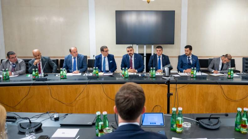 مباحثات برلمانية لتعزيز التعاون بين الجزائر والنمسا