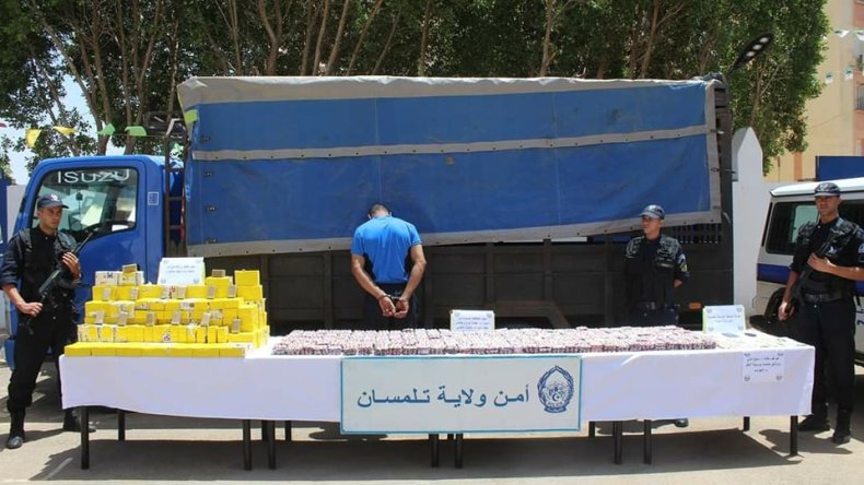 بالصور.. حجز قنطار من المخدرات بمغنية