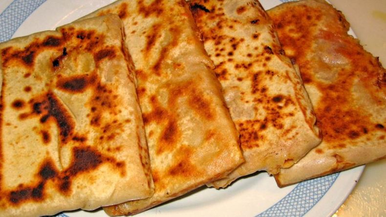 “المحجوبة” الجزائرية ضمن قائمة أفضل خبز مسطح في العالم