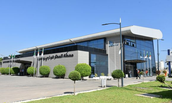 Aéroport international d’Alger: inauguration de la piste d’atterrissage secondaire