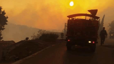 Le bilan des feux de forêt s’alourdit à 34 morts