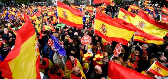 Les Espagnols aux urnes pour choisir entre Pedro Sanchez et la droite