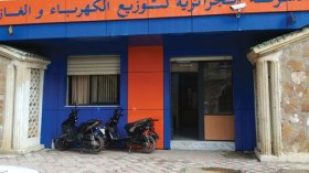 تجار يطالبون “سونلغاز” بحل مشكل انقطاعات التيار الكهربائي