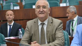 “نريد تنفيذ قرارات الرئيس بالسرعة القُصوى”!