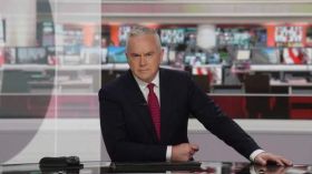 فضيحة بي بي سي الجنسية.. إيداع مذيع مشهور مستشفى الأمراض العقلية