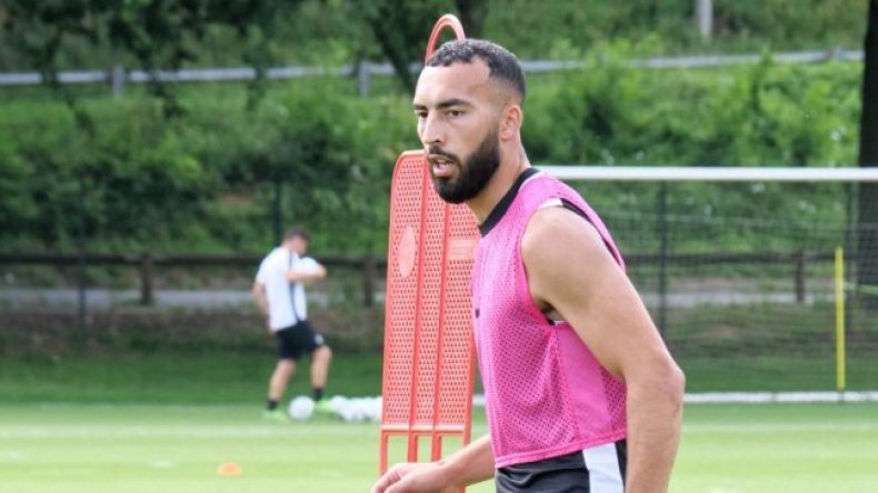 عبدلي يُسجّل ومواطنه عبد الجليل يردّ عليه