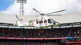 بِالفيديو: طائرة مروحية لِتقديم زروقي للجمهور