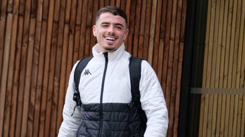 “الفيفا” تهدد تعاقد الوداد مع شتي