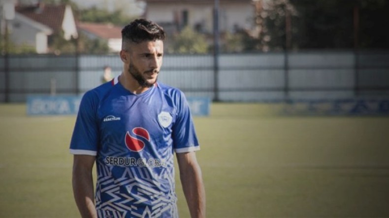 سلطات ليتوانيا ترفض منح التأشيرة للاعب الجزائري “حميدي”