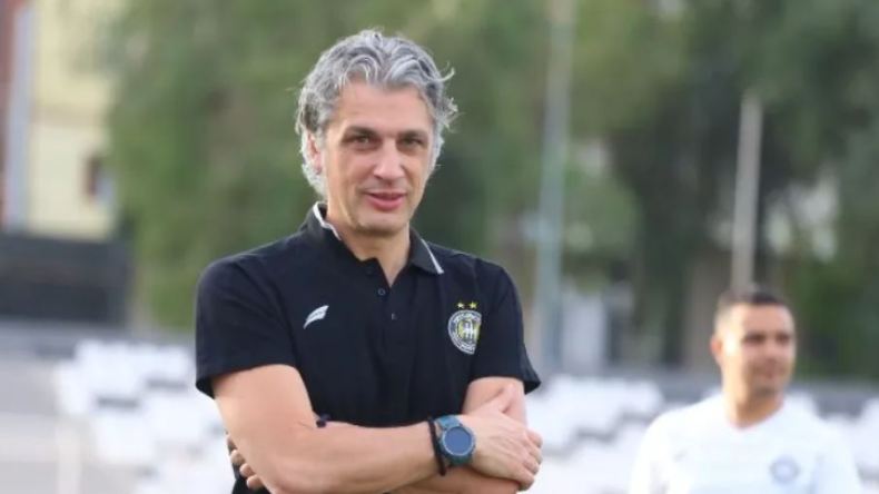 المدرب الصربي ياناسكوفيتش “يمنع” الوفاق من الانتدابات الدولية والمحلية